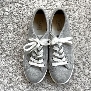 LOFT grey sneakers - size 8M